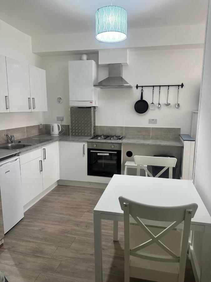 High Barnet Studio Flat מראה חיצוני תמונה