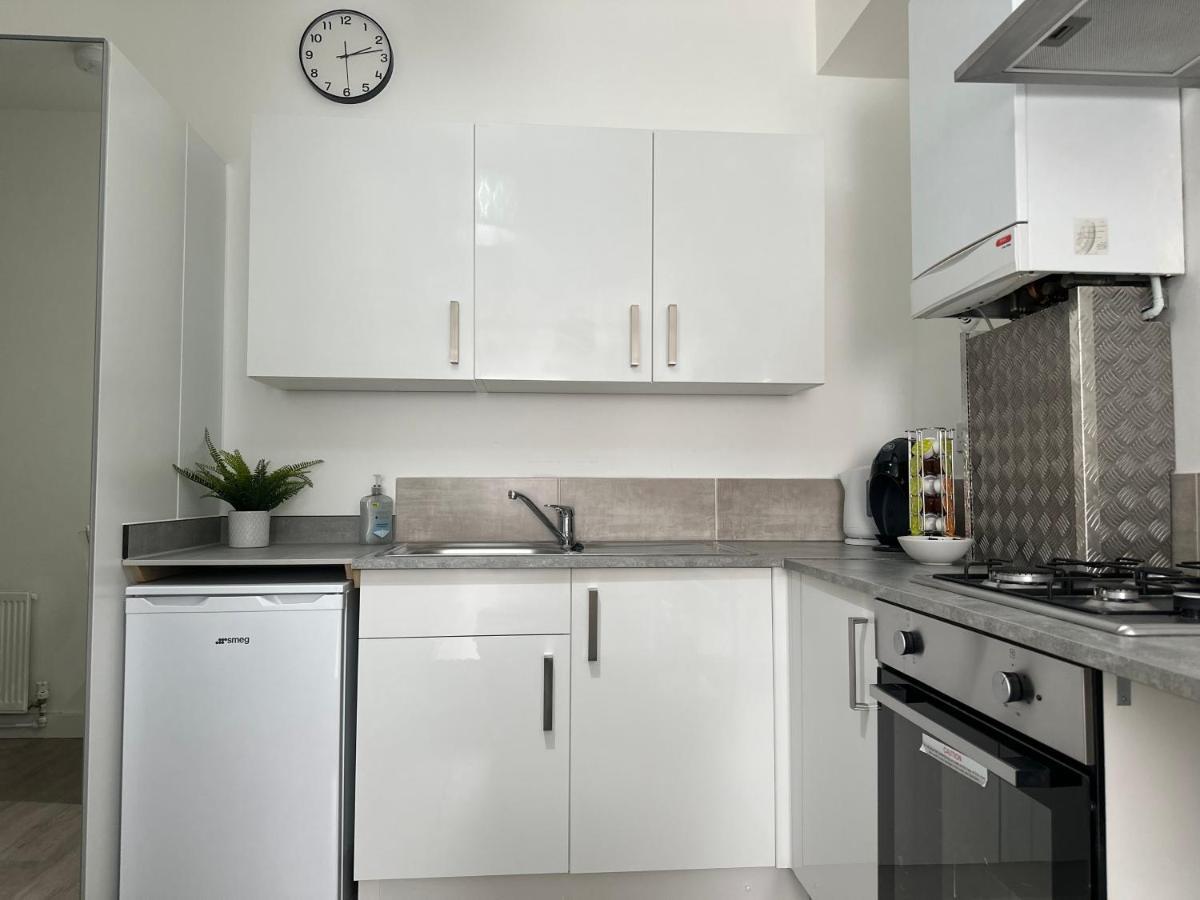 High Barnet Studio Flat מראה חיצוני תמונה